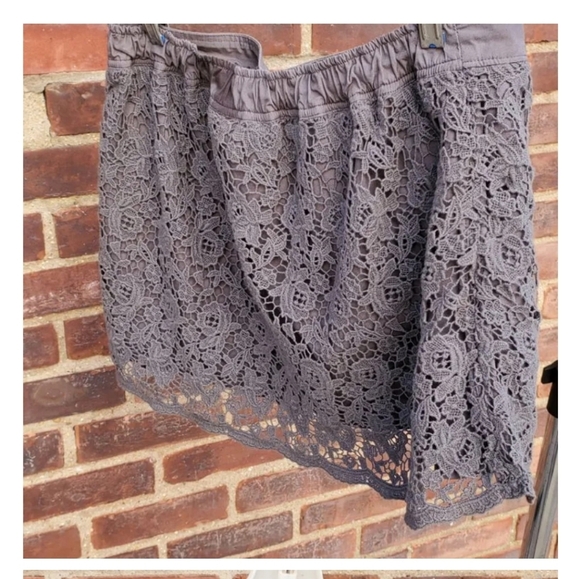 Abercrombie Gray Lace mini L - Picture 3 of 10